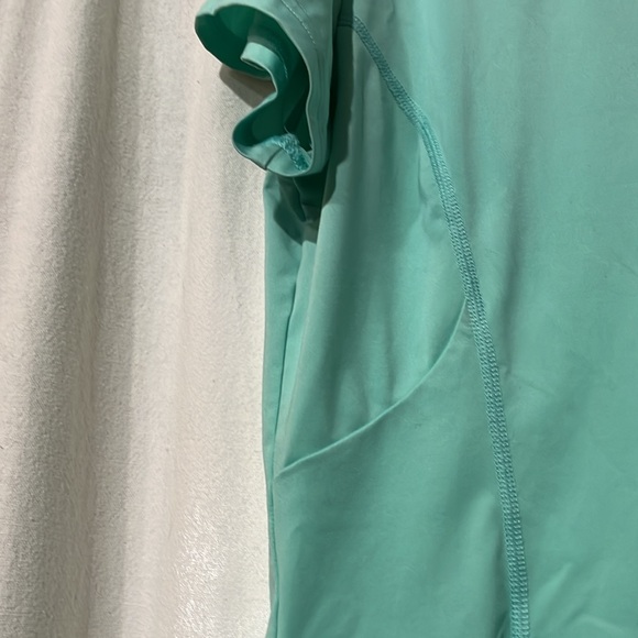 Fila active wear top - Picture 4 of 5